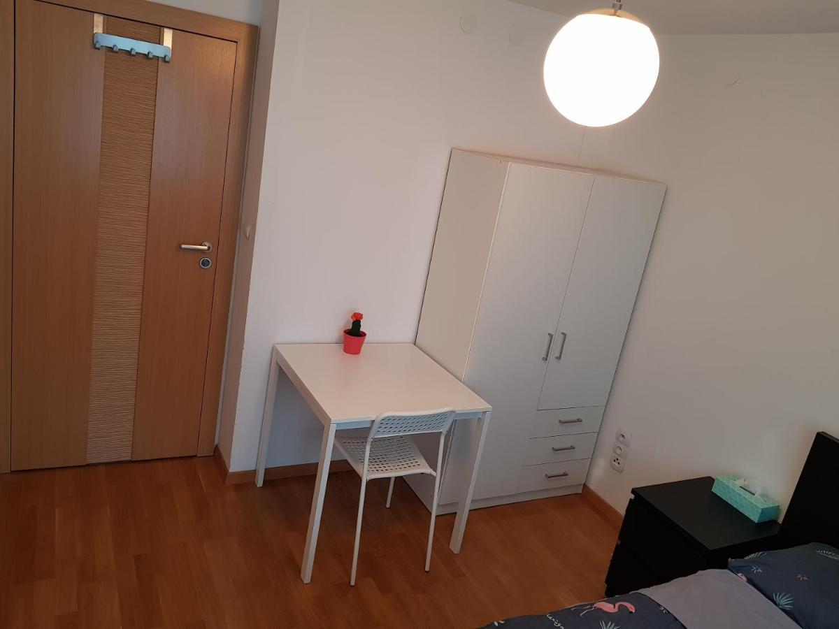 Mirrorroom Pl Citycenter Varsovia Exterior foto