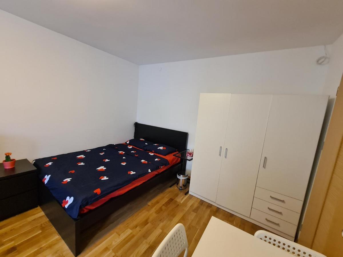 Mirrorroom Pl Citycenter Varsovia Exterior foto